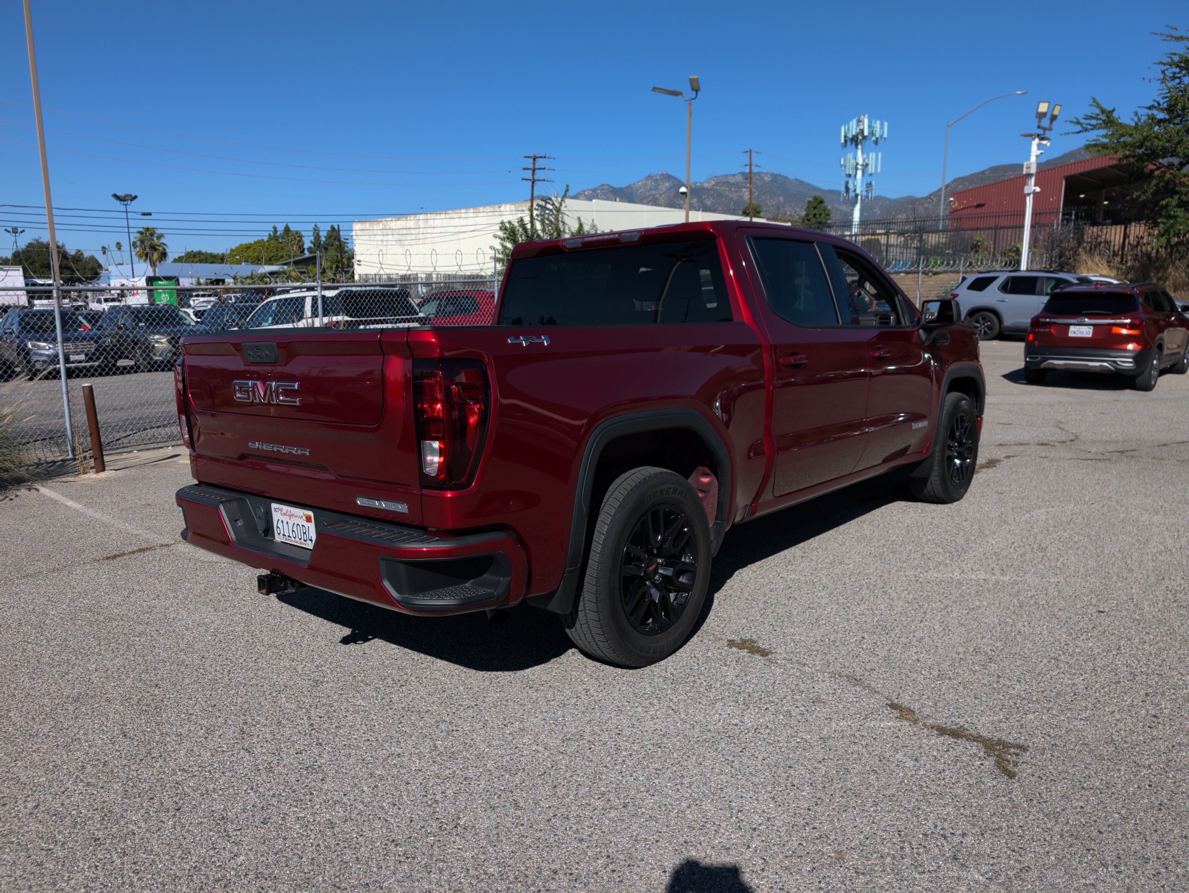 Used 2024 GMC Sierra 1500 Elevation AWD/4WD image 4