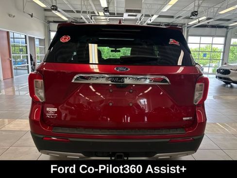 Used 2020 Ford Explorer XLT w/ Equipment Group 202A AWD/4WD image 11