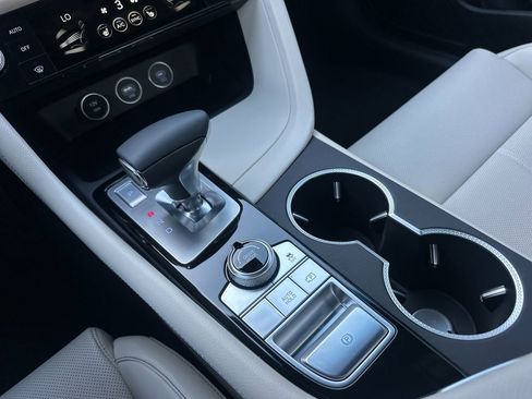 New 2026 Genesis G70 2.5T image 21