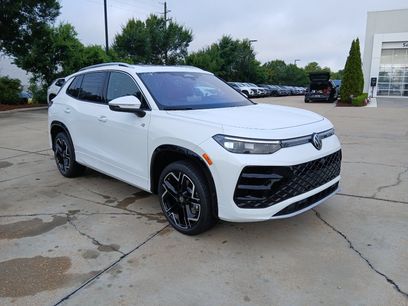 New 2026 Volkswagen Tiguan SEL R-Line