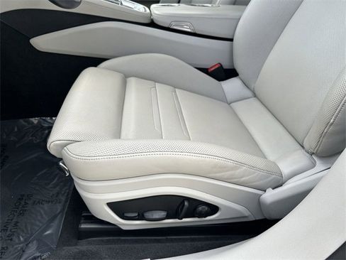 Used 2022 Porsche Panamera 4S image 14