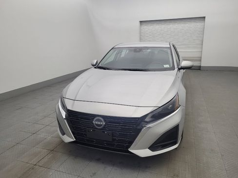 Used 2023 Nissan Altima 2.5 SV image 15