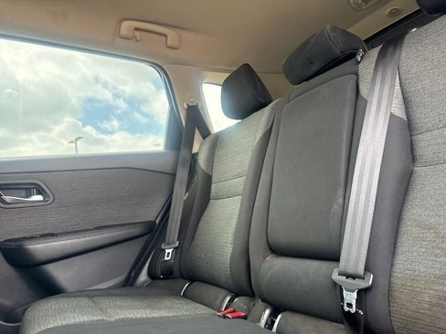Used 2021 Nissan Rogue SV AWD/4WD image 36