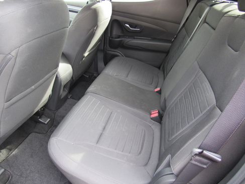 Used 2023 Hyundai Santa Cruz SEL Premium w/ Tow & Go Package image 9