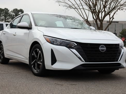 Used 2024 Nissan Sentra SV w/ All-Weather Package image 7