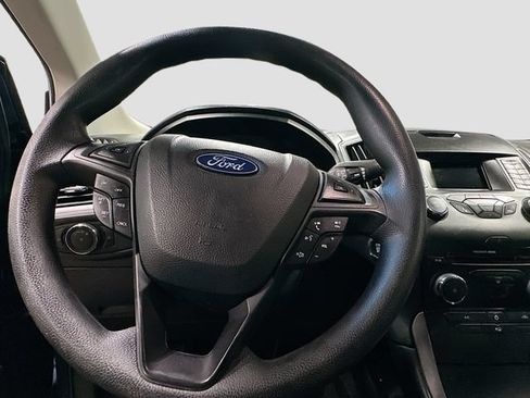 Used 2018 Ford Edge SE AWD/4WD image 12