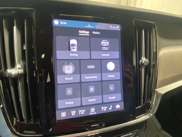 Certified 2023 Volvo S90 B6 Plus w/ Protection Package Premier AWD/4WD image 22
