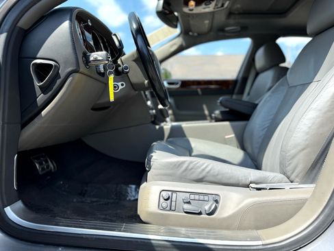 Used 2006 Bentley Flying Spur Flying Spur image 9