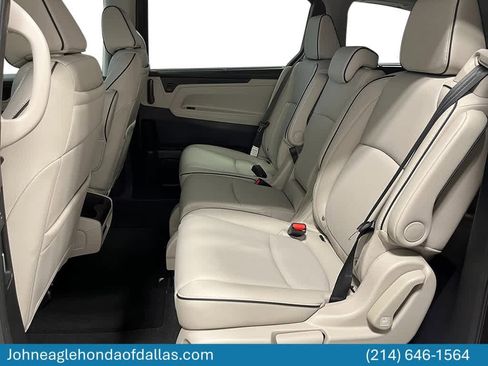 New 2026 Honda Odyssey Touring image 24