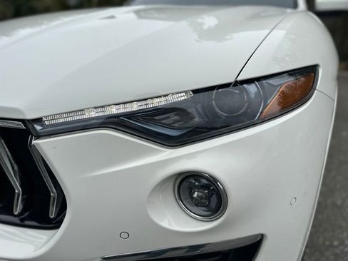 Used 2022 Maserati Levante GT AWD/4WD image 5