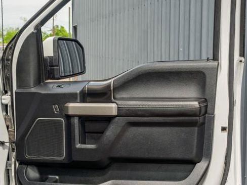 Used 2019 Ford F150 Raptor w/ Equipment Group 802A Luxury image 43