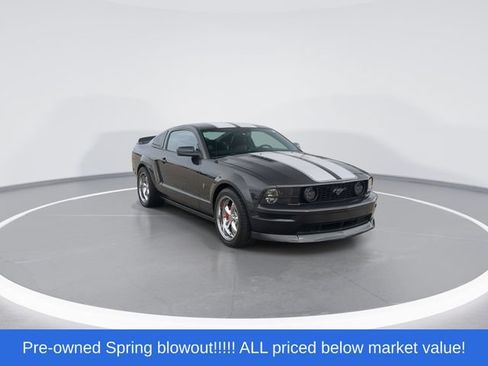 Used 2008 Ford Mustang GT Premium RWD image 2