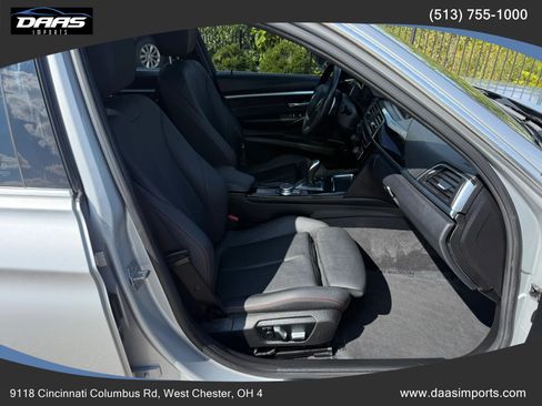 Used 2018 BMW 330i xDrive Sedan AWD/4WD image 29