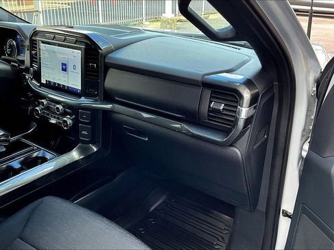 Certified 2022 Ford F150 XLT w/ Equipment Group 302A High image 15