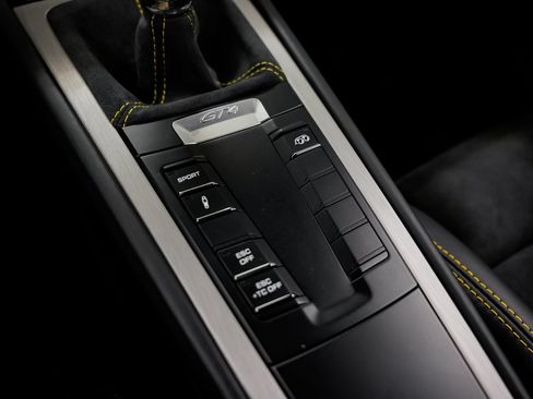 Used 2016 Porsche Cayman GT4 RWD image 15