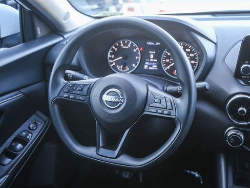 Used 2024 Nissan Sentra S FWD image 13