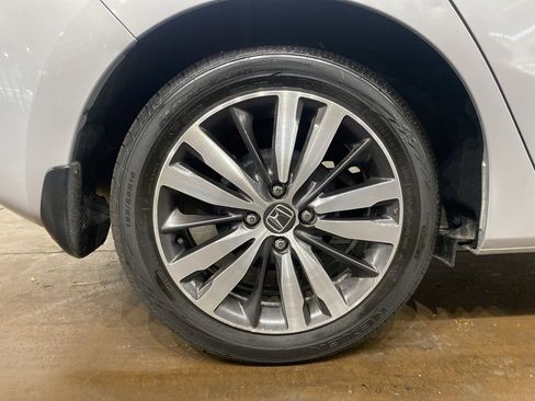 Used 2016 Honda Fit EX image 16