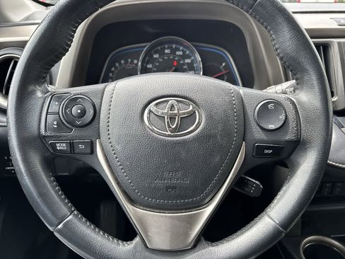 Used 2014 Toyota RAV4 Limited AWD/4WD image 9