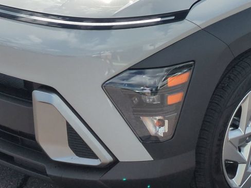 New 2027 Hyundai Kona SE FWD image 10