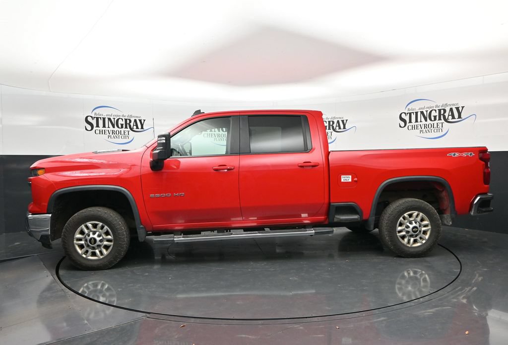 Used 2025 Chevrolet Silverado 2500 LT w/ Convenience Package AWD/4WD image 4