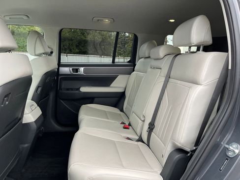 Used 2025 Hyundai Santa Fe SEL image 30