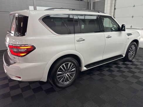 Used 2022 Nissan Armada SL w/ Captain's Chairs Package image 10