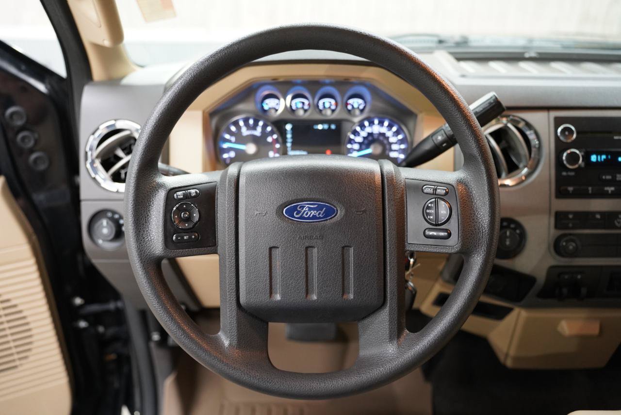 Used 2011 Ford F250 XLT w/ XLT Premium Pkg AWD/4WD image 12