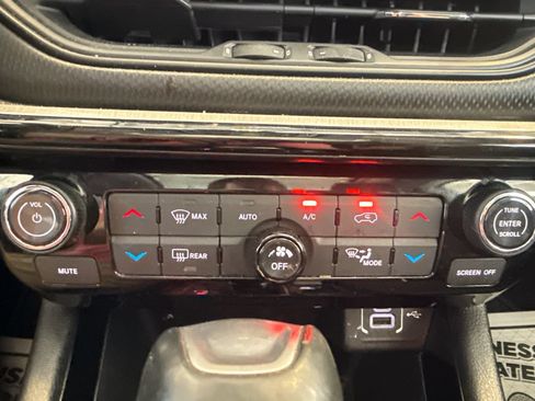 Used 2022 Jeep Compass Trailhawk w/ Sun and Sound Group AWD/4WD image 17