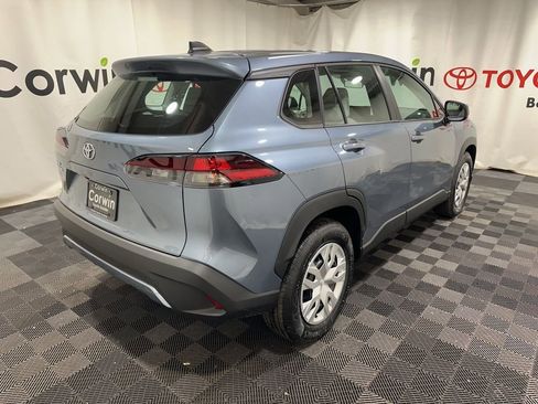 Used 2026 Toyota Corolla Cross L image 8