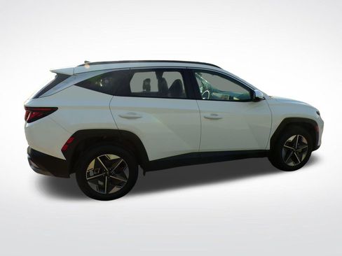Certified 2025 Hyundai Tucson SEL AWD/4WD image 8