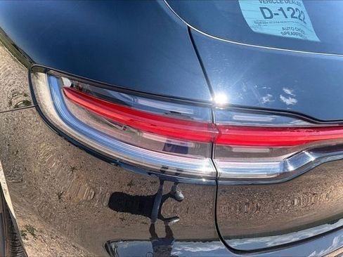 Used 2024 Porsche Macan AWD/4WD image 23