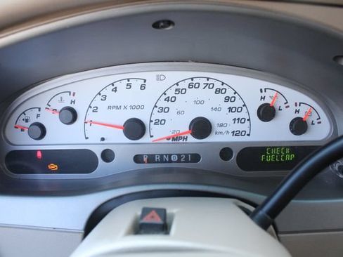 Used 2004 Ford Explorer Sport Trac XLT RWD image 8