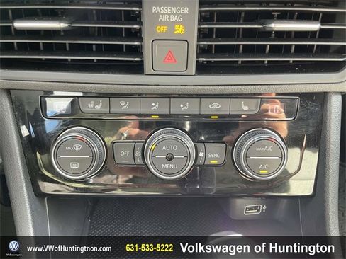 Certified 2019 Volkswagen Jetta R-Line w/ R-Line Cold Weather Package image 26