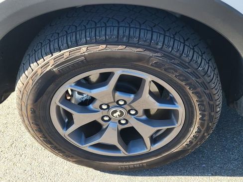 Used 2024 Ford Bronco Sport Badlands image 9