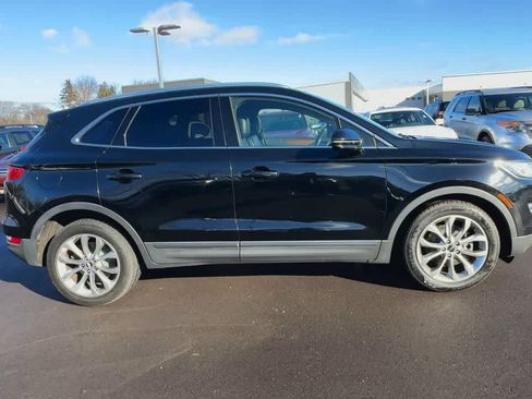 Used 2017 Lincoln MKC Select w/ Lincoln MKC Climate Package image 9
