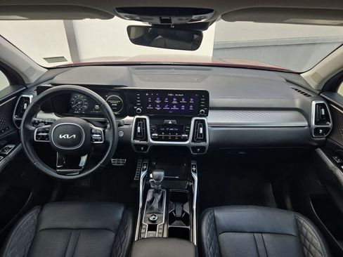 Certified 2023 Kia Sorento SX AWD/4WD image 14