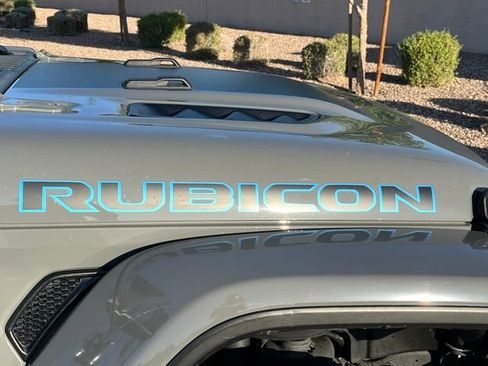 Used 2023 Jeep Wrangler Unlimited Rubicon 4xe AWD/4WD image 9