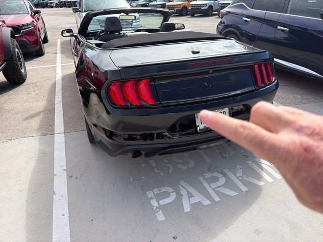 Used 2018 Ford Mustang Premium w/ Black Accent Package RWD image 5