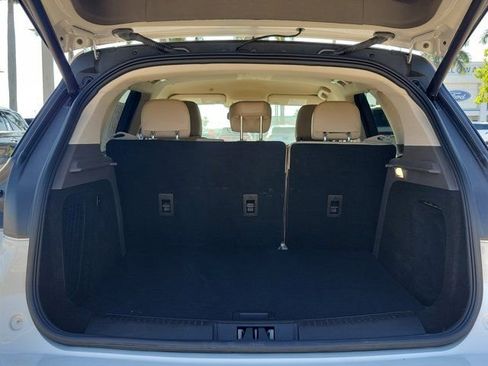 Certified 2022 Lincoln Corsair FWD image 12