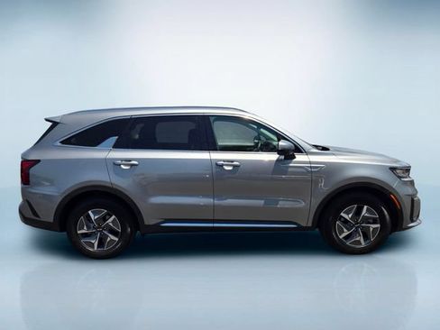 Used 2021 Kia Sorento EX FWD image 3