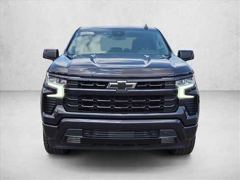 Used 2023 Chevrolet Silverado 1500 RST w/ Z71 Off-Road Package AWD/4WD image 2