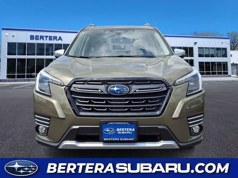 Used 2023 Subaru Forester Touring AWD/4WD image 2