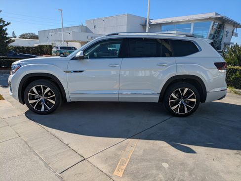 New 2026 Volkswagen Atlas SEL Premium R-Line AWD/4WD image 7