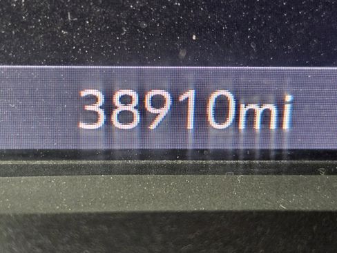 Used 2019 Chevrolet Colorado LT image 19