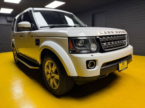 Used 2016 Land Rover LR4 HSE AWD/4WD image 3