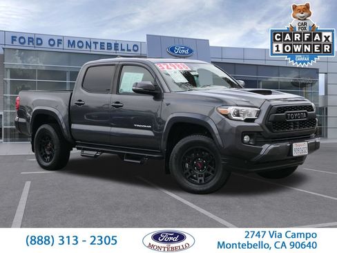 Used 2018 Toyota Tacoma TRD Sport w/ TRD Premium Sport Package RWD image 1