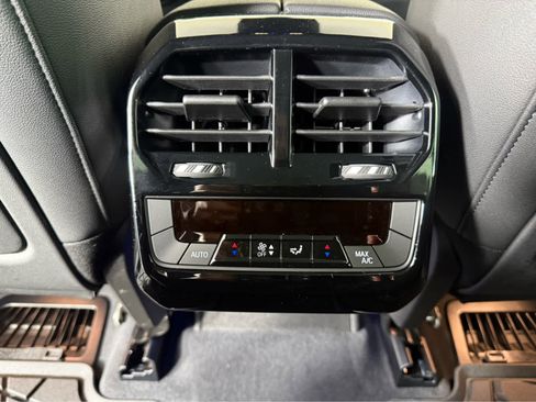 Certified 2025 BMW iX xDrive50 image 18