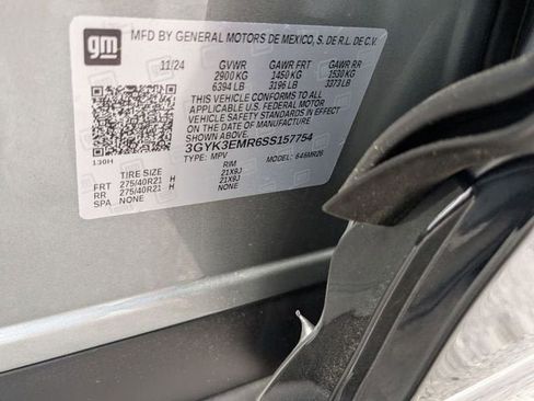 New 2025 Cadillac Optiq Sport 1 w/ LPO, ONYX Package image 37