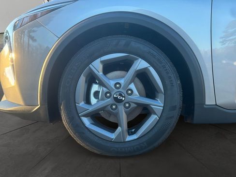 New 2025 Kia K4 LXS FWD image 14