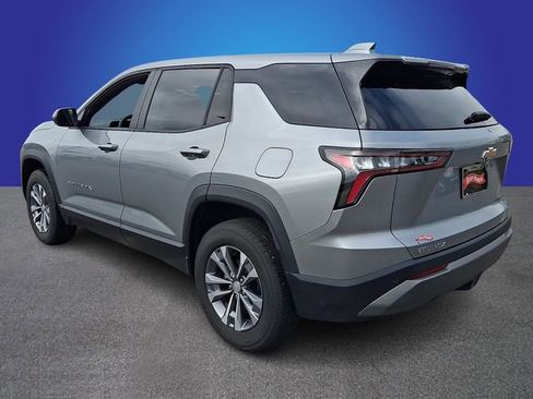 Used 2026 Chevrolet Equinox LT FWD image 6